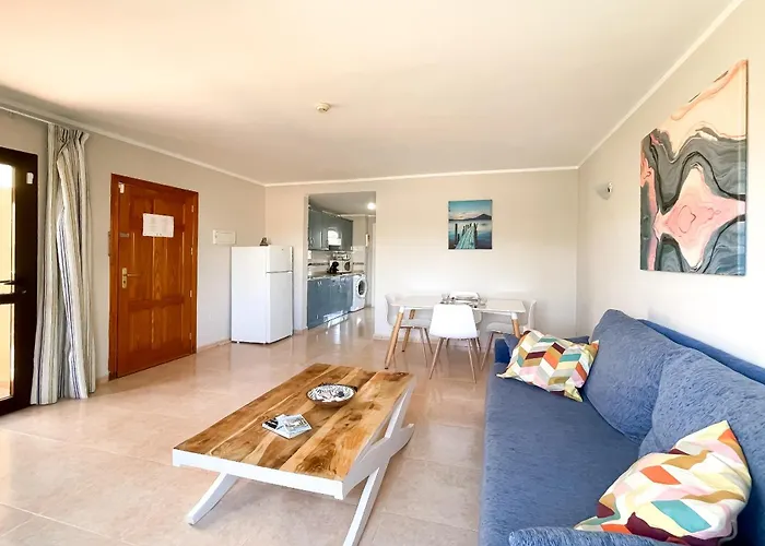 B-rent Casa Angela Pool View *