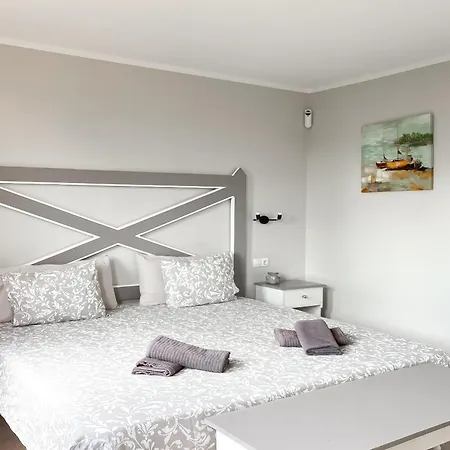 B-rent Casa Angela Pool View Appartement *