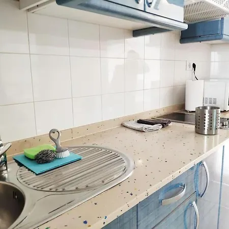 B-rent Casa Angela Pool View *