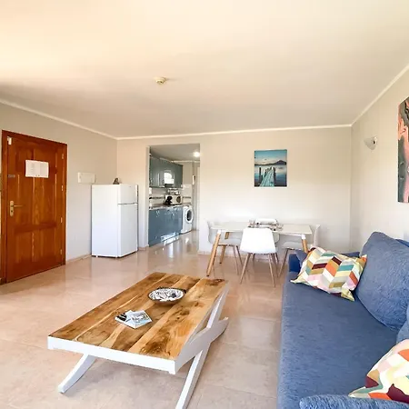 B-rent Casa Angela Pool View *