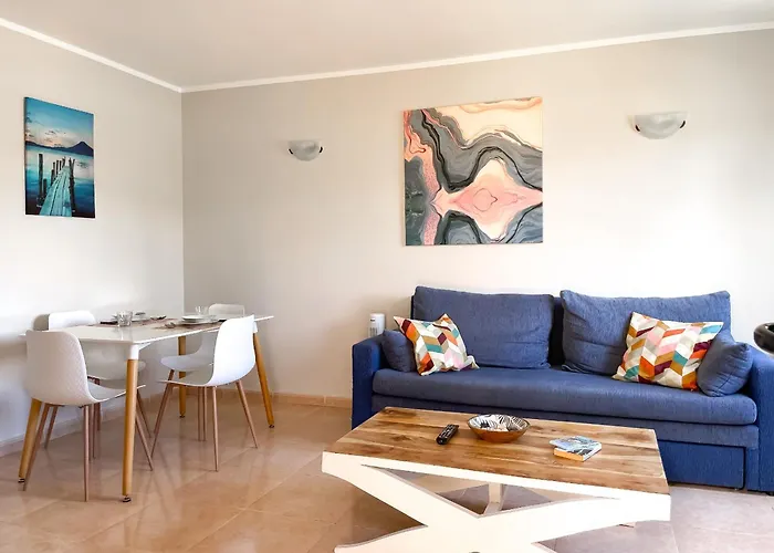 B-rent Casa Angela Pool View דירה *