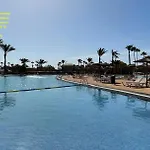 B-rent Casa Angela Pool View *