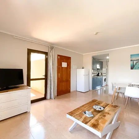 B-rent Casa Angela Pool View *