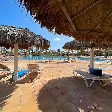 B-rent Casa Angela Pool View * Corralejo