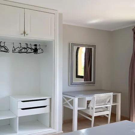 B-rent Casa Angela Pool View Apartment