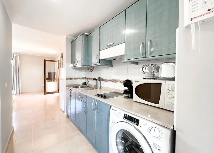 B-rent Casa Angela Pool View *